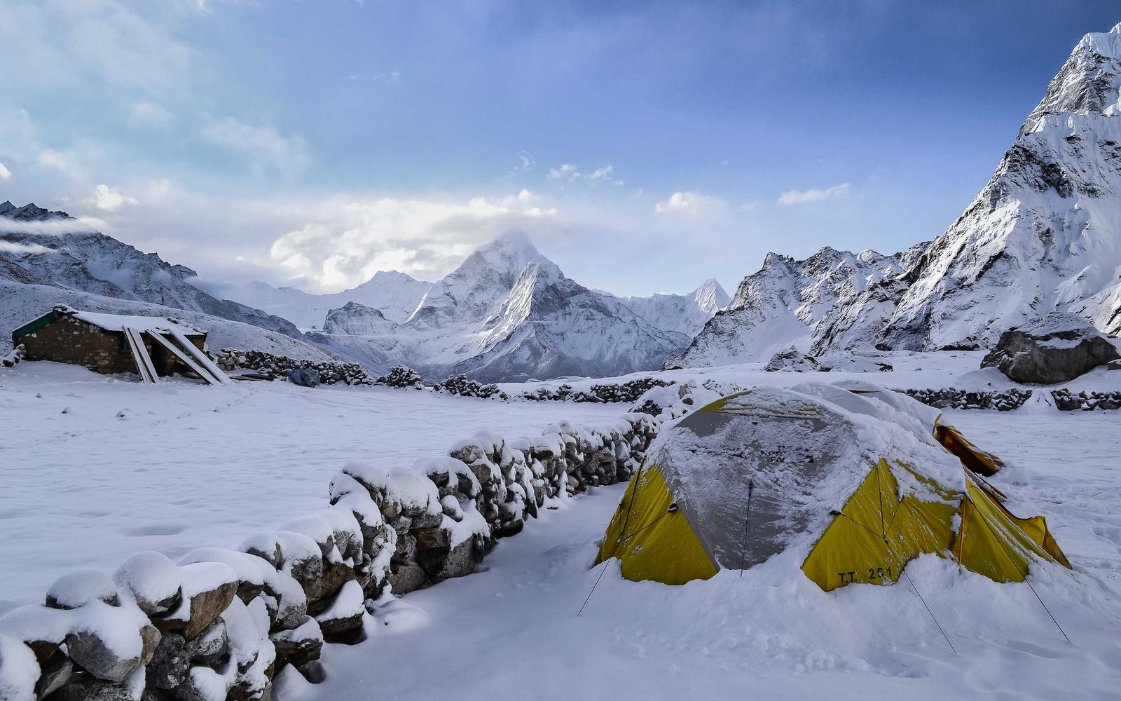 Snow Ridge Line